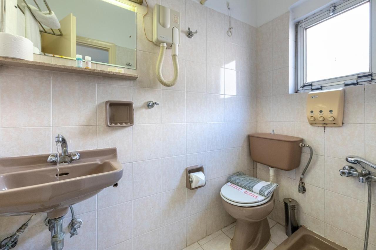 Roy Hotel Athén Kültér fotó